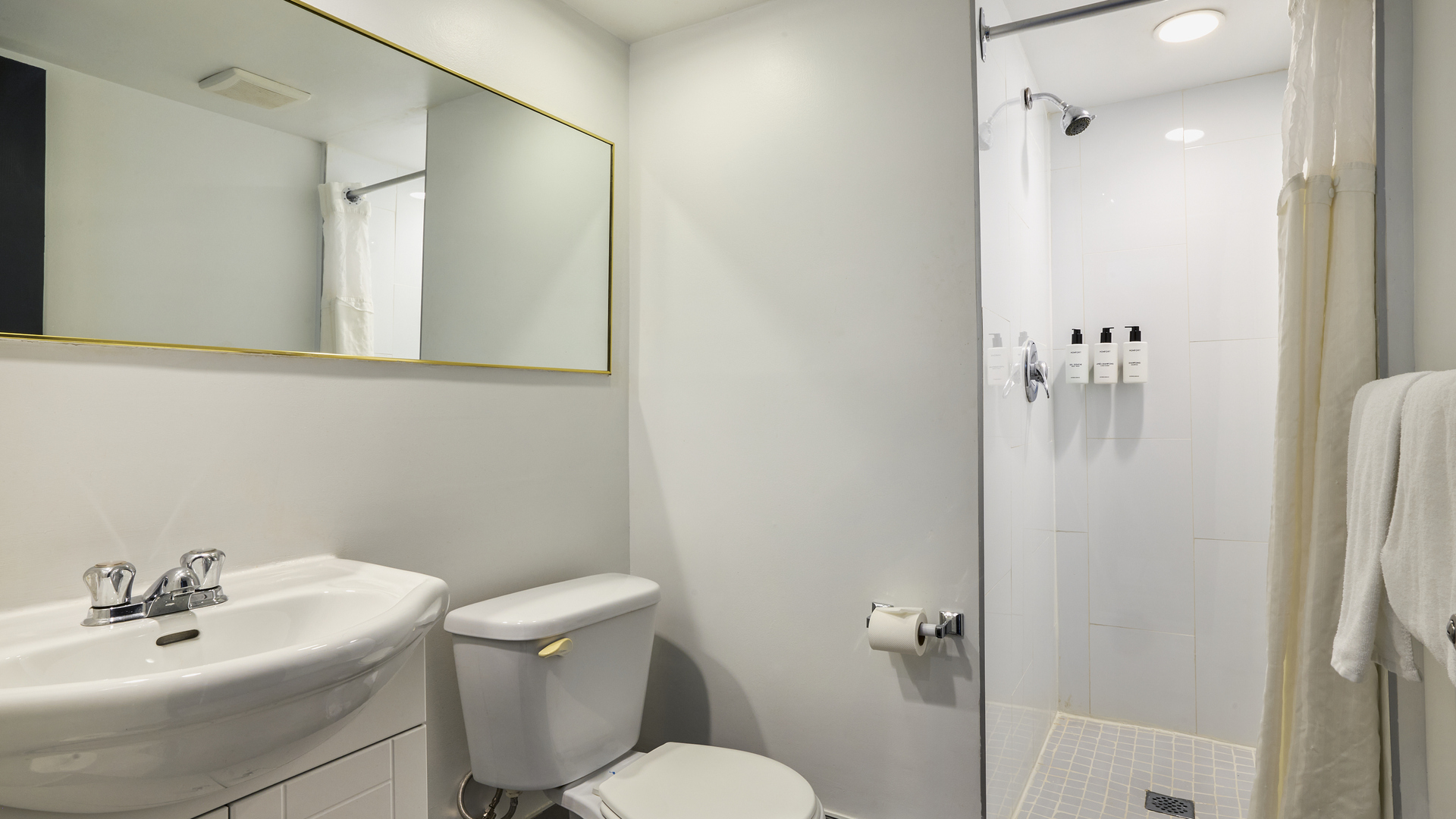 Chambre à 2 grands lits (Queen) avec porte extérieur