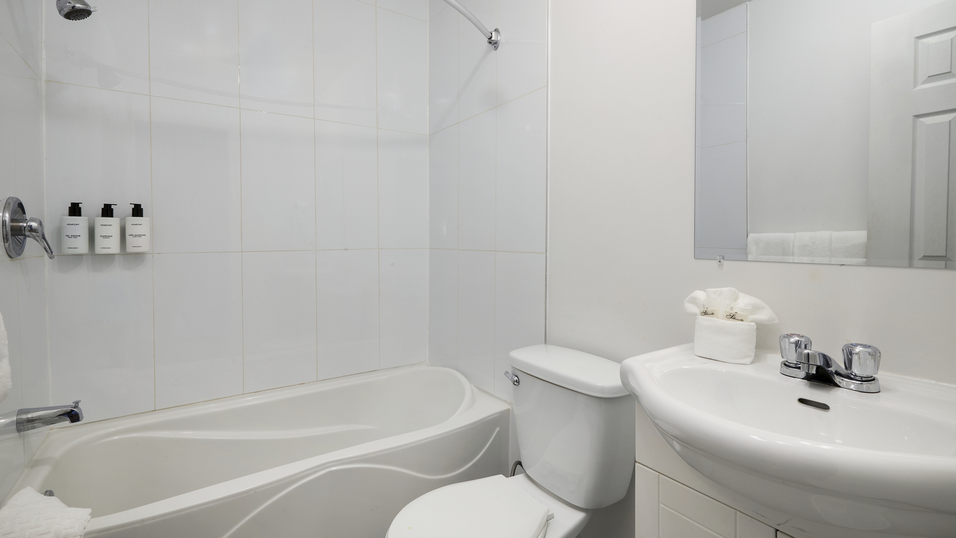 Chambre à 2 grands lits (Queen) avec porte extérieur