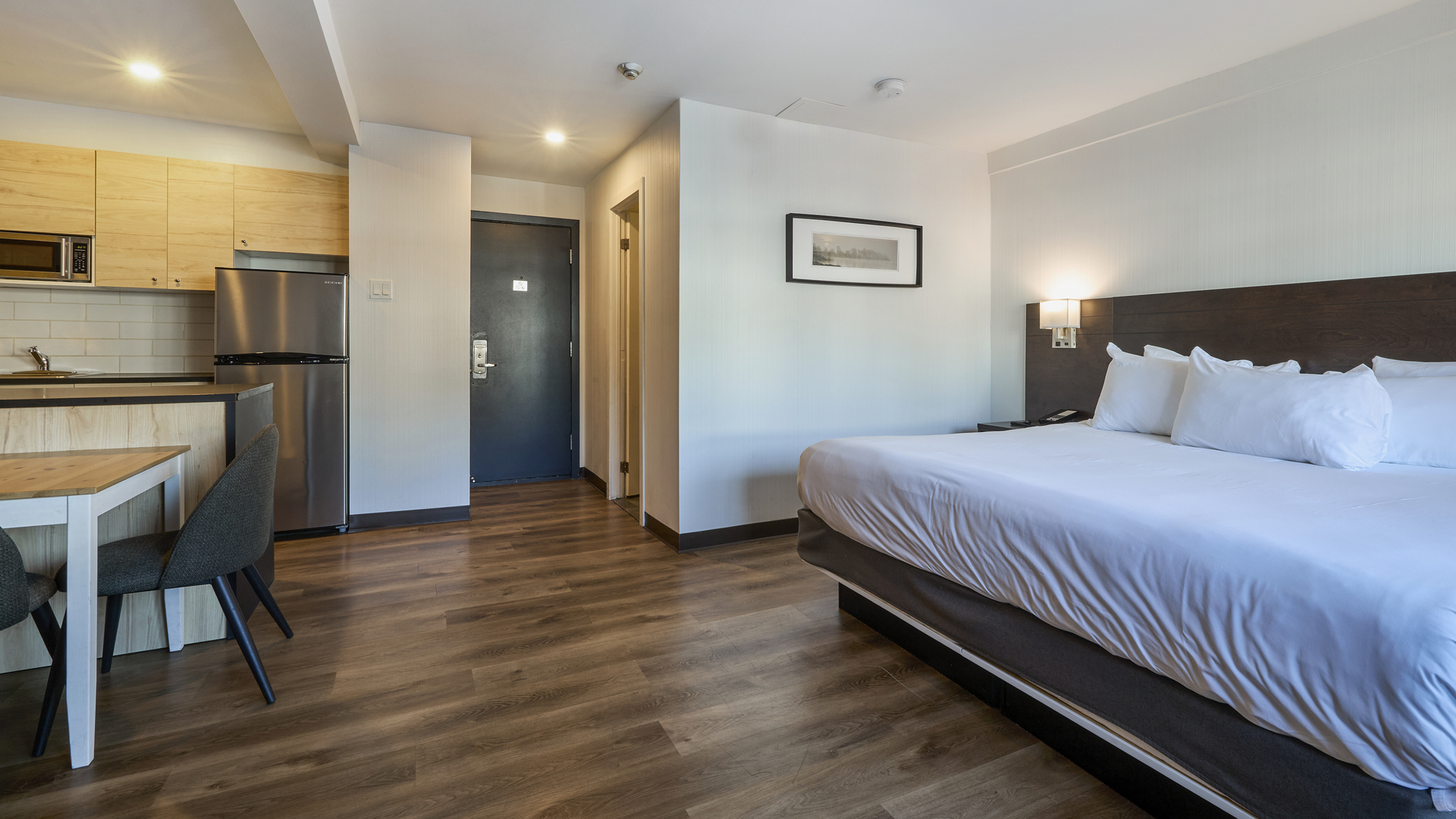 Chambre à 2 grands lits (Queen) avec porte extérieur